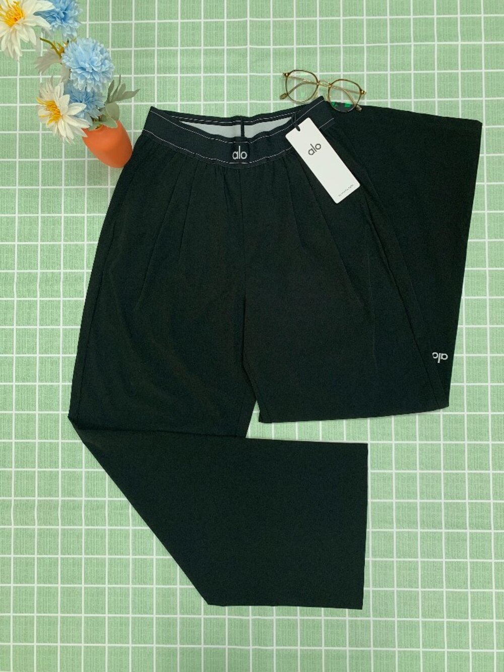 Alo Yoga Black Wide Leg Pants NWT Cozy Stylish Trouser (Regular)🌳🛫